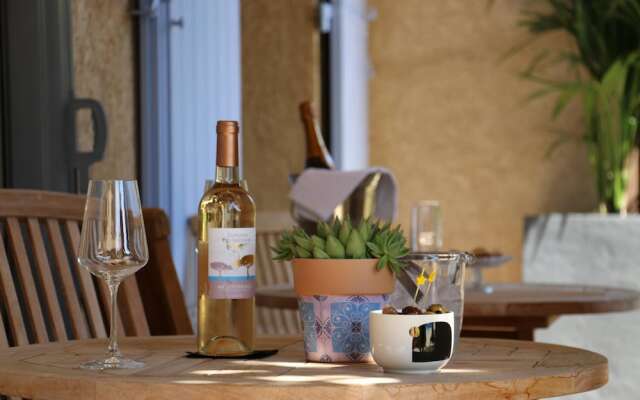 Loup Castel Boutique Hotel B&B