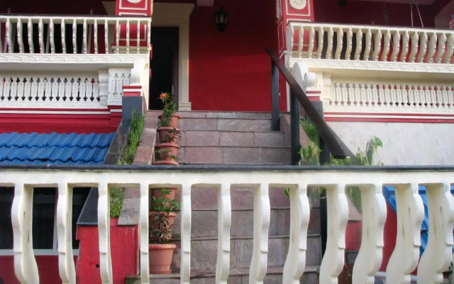 VAISHNAVI VILLA-family home in a residential area.