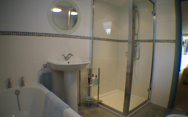 Lynwood House Self Contained Studio