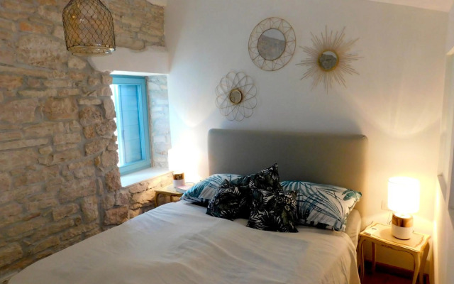 bezauberndes Steinhaus mit Garten in der Altstadt von Rovinj