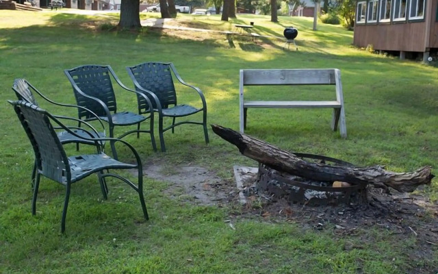 Riverside Point Resort