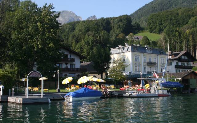 Romantik Residenz Ferienwohnungen Hotel Im Weissen Rössl
