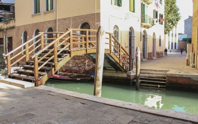 Mazzoni 15 Modern Flat