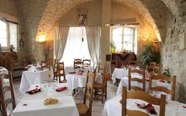 Logis Hotel le Prieure