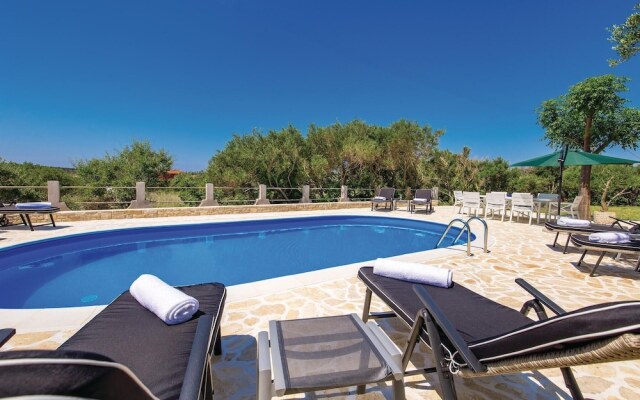 Amazing Home in Barbat With Wifi and 2 Bedrooms