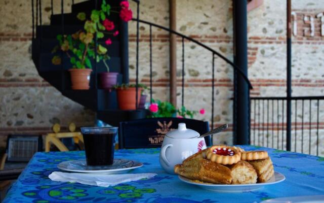 Guest House Aisi