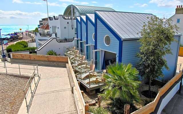 Beach Hut Suites