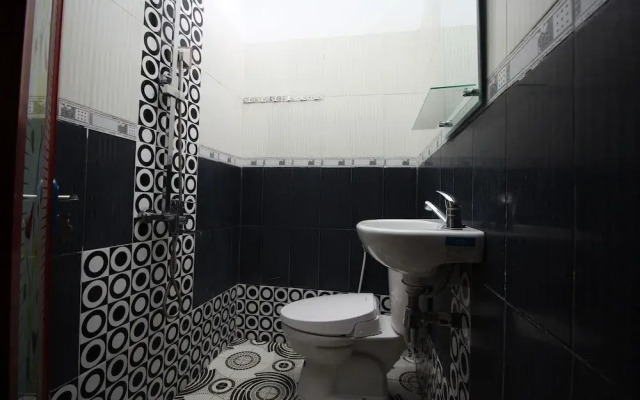 OYO 2630 Wisma Fahza Syariah