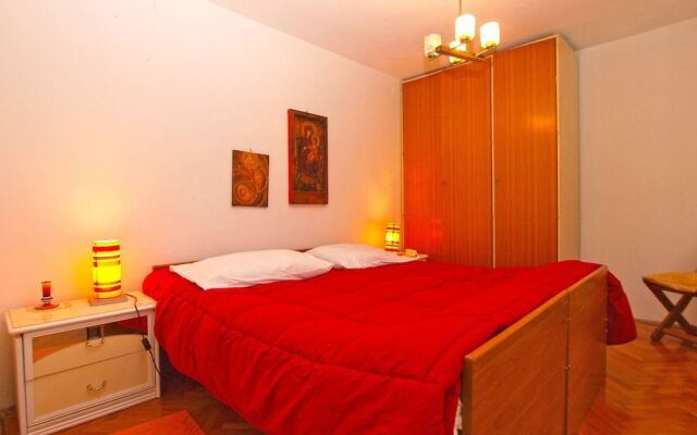 Apartment 1582