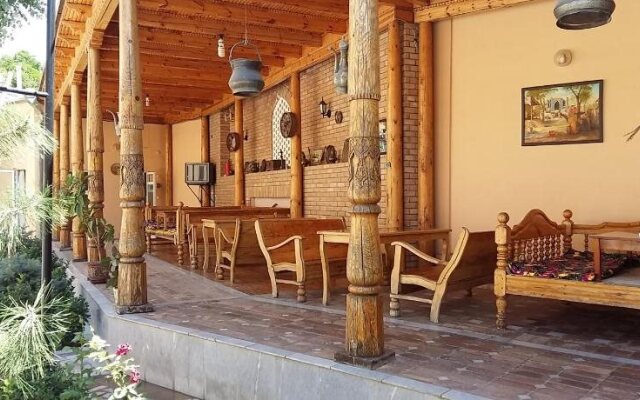 Zarina Hotel