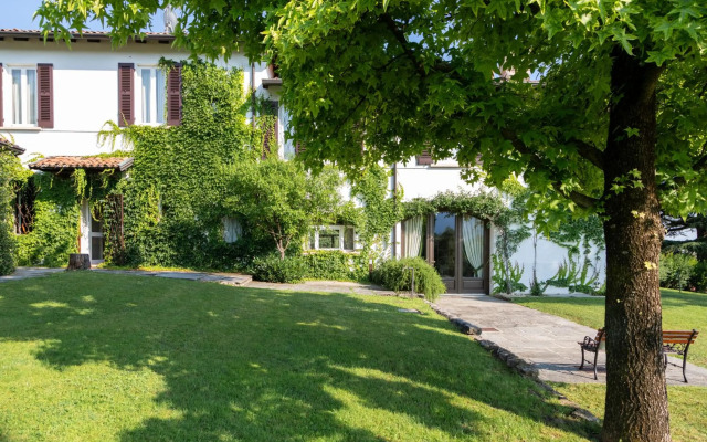 Luxury Estate on the Hills of Lake Garda