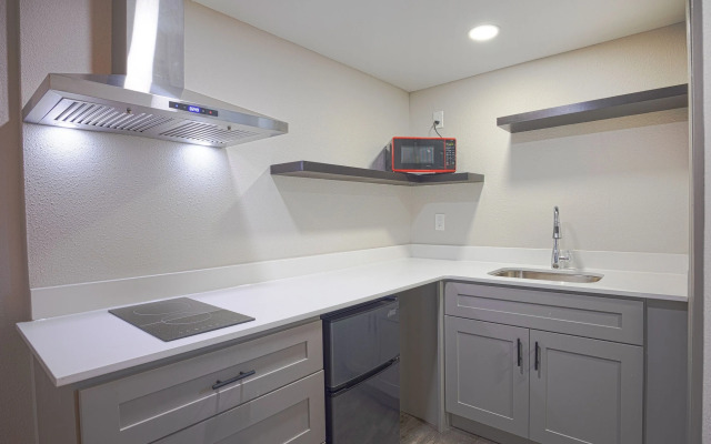 Sunrise Inn by OYO Titusville FL