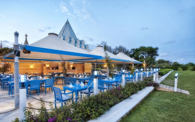 WOW Hotels
