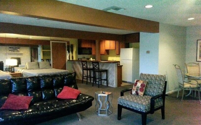 The Lodge at Turkey Cove