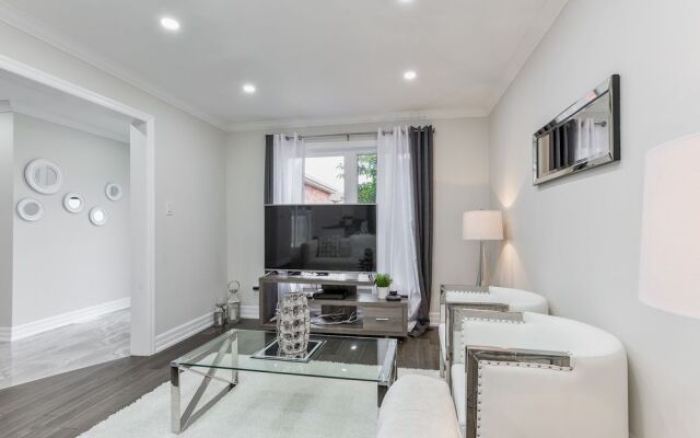 QuickStay - Stunning 4bdrm House in Vaughan