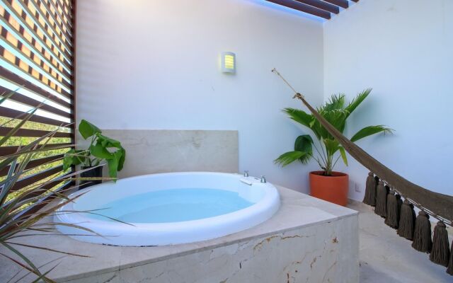 Resort Amenities Penthouse by Olahola