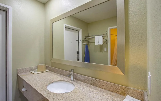 Discovery Inn Ukiah
