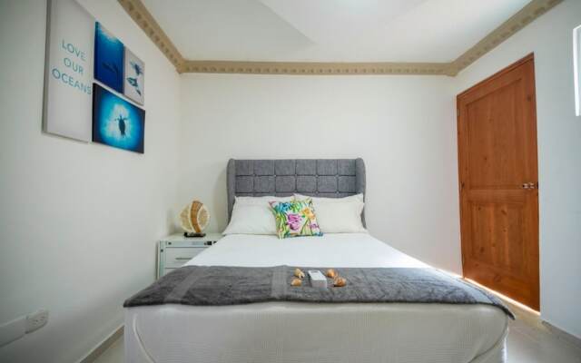 Room-central 1bd and Bth With Common Pic