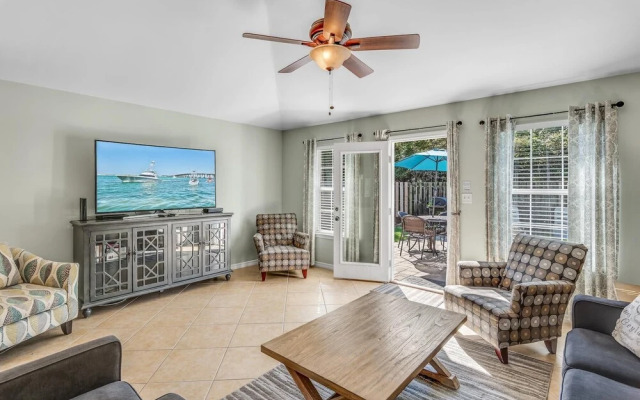 Salty Seas 405 Sandy Cay