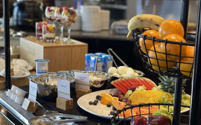 Holiday Inn Omaha Southwest