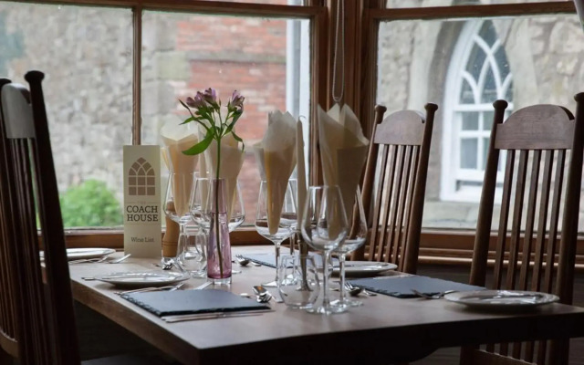 The Coach House Crookham