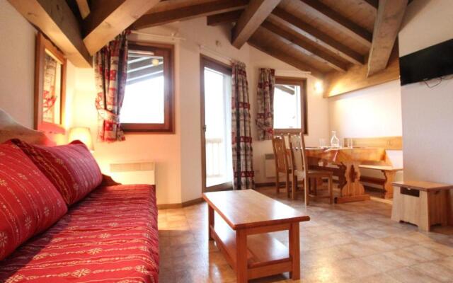 Appartement Lanslevillard, 2 pièces, 4 personnes - FR-1-508-145