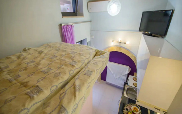 Snug Apartment in Kournas With Balcony/terrace