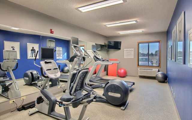 Holiday Inn Express Fargo-West Acres by IHG