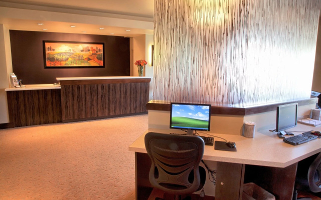 Ledgestone Suites Hotel Yakima