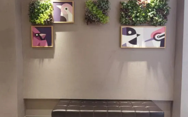 Homeinn Selected Hotel (Nanjing Railway Station North Square Hongshan Forest Zoo Subway Station) – Hotel Rooms – Nanjing