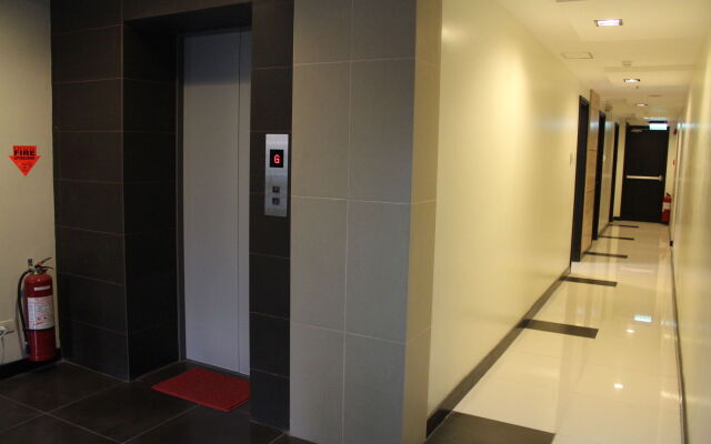 The Studio 18 Residences