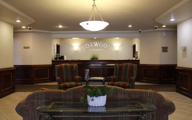 Foxwood Inn & Suites