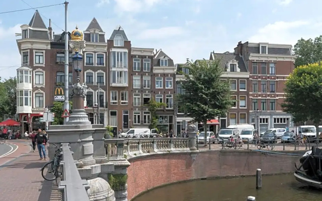 City centre studio canal belt