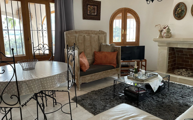 Charming 4pax Villa in the Mountains Spectacular View Private Pool