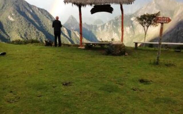 Llactapata Lodge Overlooking MachuPicchu