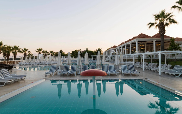 Lucas Didim Resort