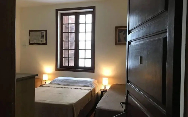 S. Castro 203 - GHS 38137