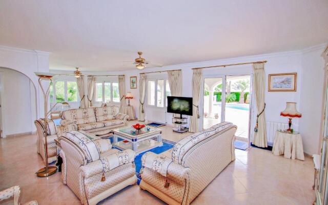 El Sol - luxury villa with private pool in Benissa