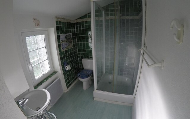 Villa With 2 Bedrooms in Saint-martin-de-pallières, With Wonderful Mou