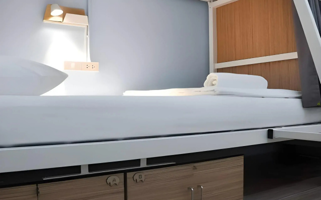 Ease Hostel
