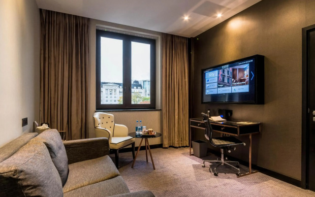 Montcalm Royal London House, London City