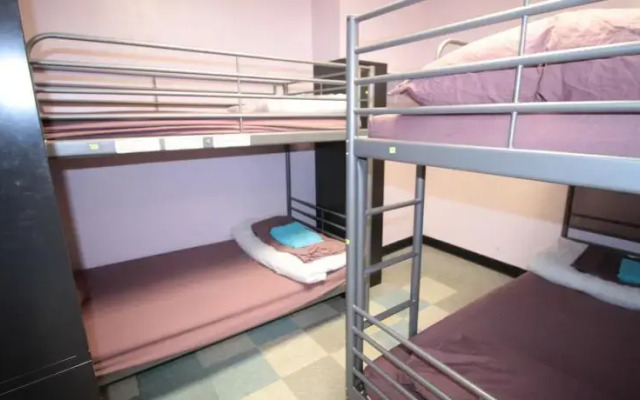 Manhattan Hostel