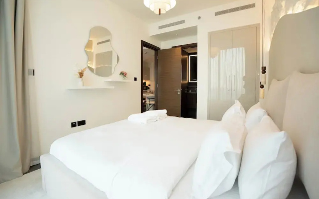 Chic 1BR Apartment - The Crest Dubai