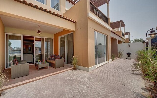 J5 Villas Holiday Homes Barsha Gardens