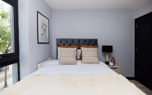 The Whitechapel Place Stunning 2bdr Flat With Balcony