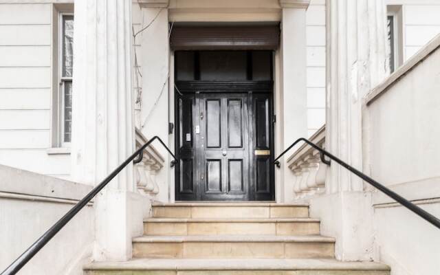 Hyde Park Place