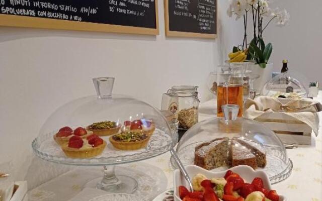 B&B S. Trinità 18 Suites & Rooms