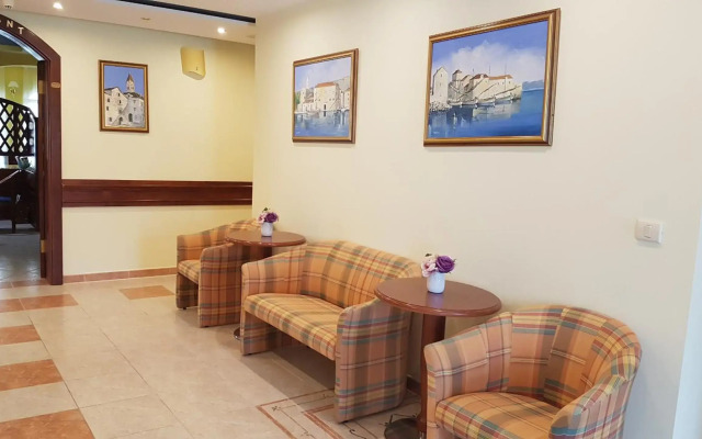 Hotel Adria