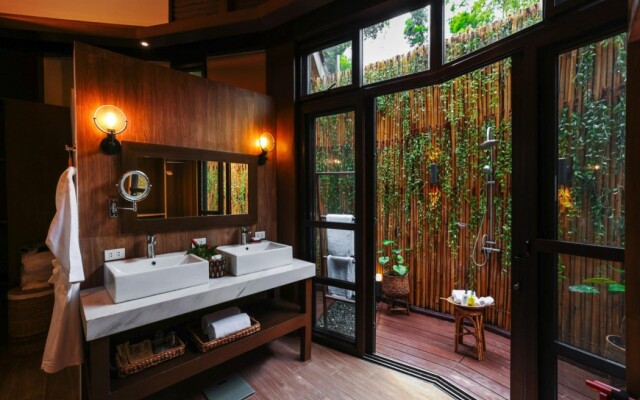 Lihim Resorts