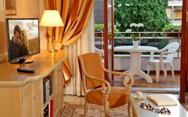 Aurelia Residence San Pietro